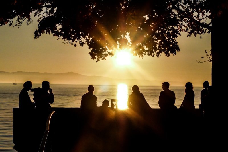 Traumhafter Sonnenuntergang in Lindau am Bodensee 6 Sonnenuntergang in Lindau am Bodensee - hinter den Bahngleisen