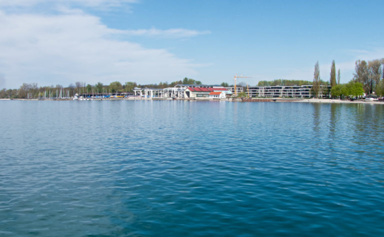 Ehemalige Bodan Werft Kressbronn – Leben am See – Blick aus Richtung der Anlegestelle Kressbronn auf das Areal