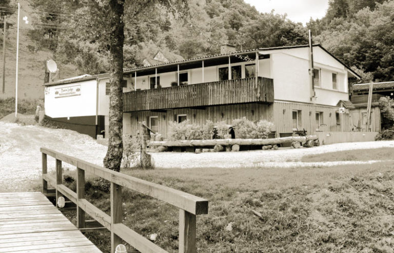 Wohnmobilstellplatz Bäralodge in Bärenthal auf der Schwäbischen Alb - in idyllischer Lage Wohnmobilstellplatz Bäralodge in Bärenthal auf der Schwäbischen Alb - in idyllischer Lage