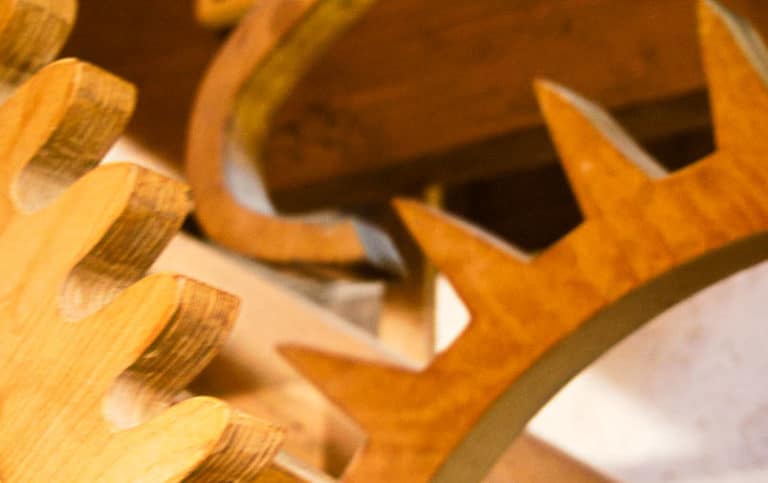 die weltgrößte Kuckucksuhr - Schwarzwald - Schonach - das Uhrwerk die weltgrößte Kuckucksuhr - Schwarzwald - Schonach - das Uhrwerk