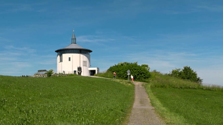 Die Galluskapelle Leutkirch am Rastplatz Winterberg 1 768x432